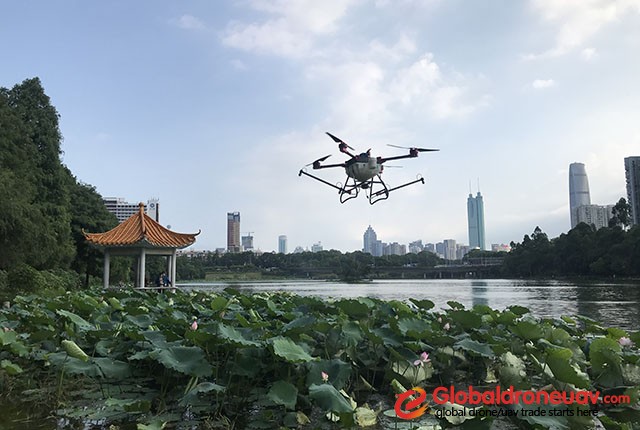 Agricultural-Drones-Are-Beginning-to-Emerge-in-Agriculture-and-Forestry-Plant-Protection